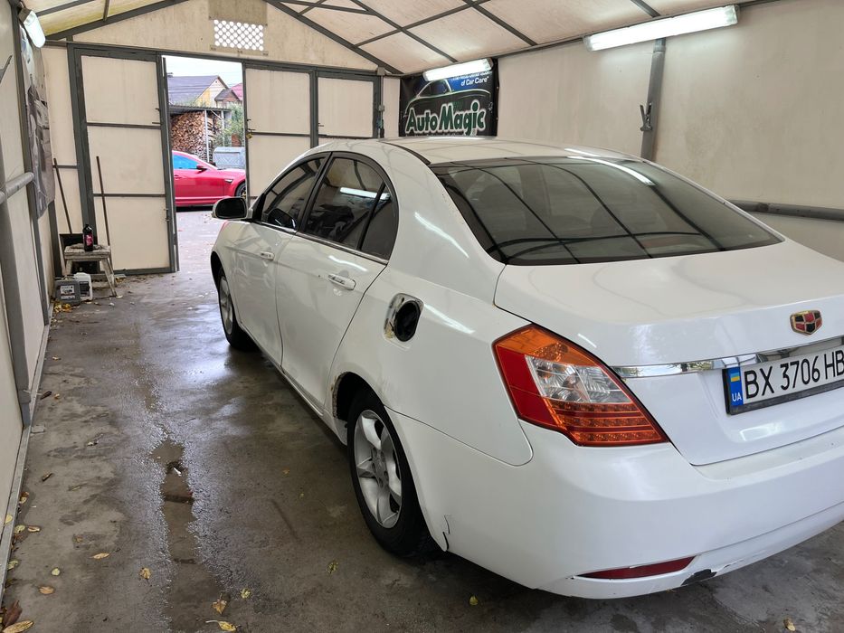 Geely England EC7