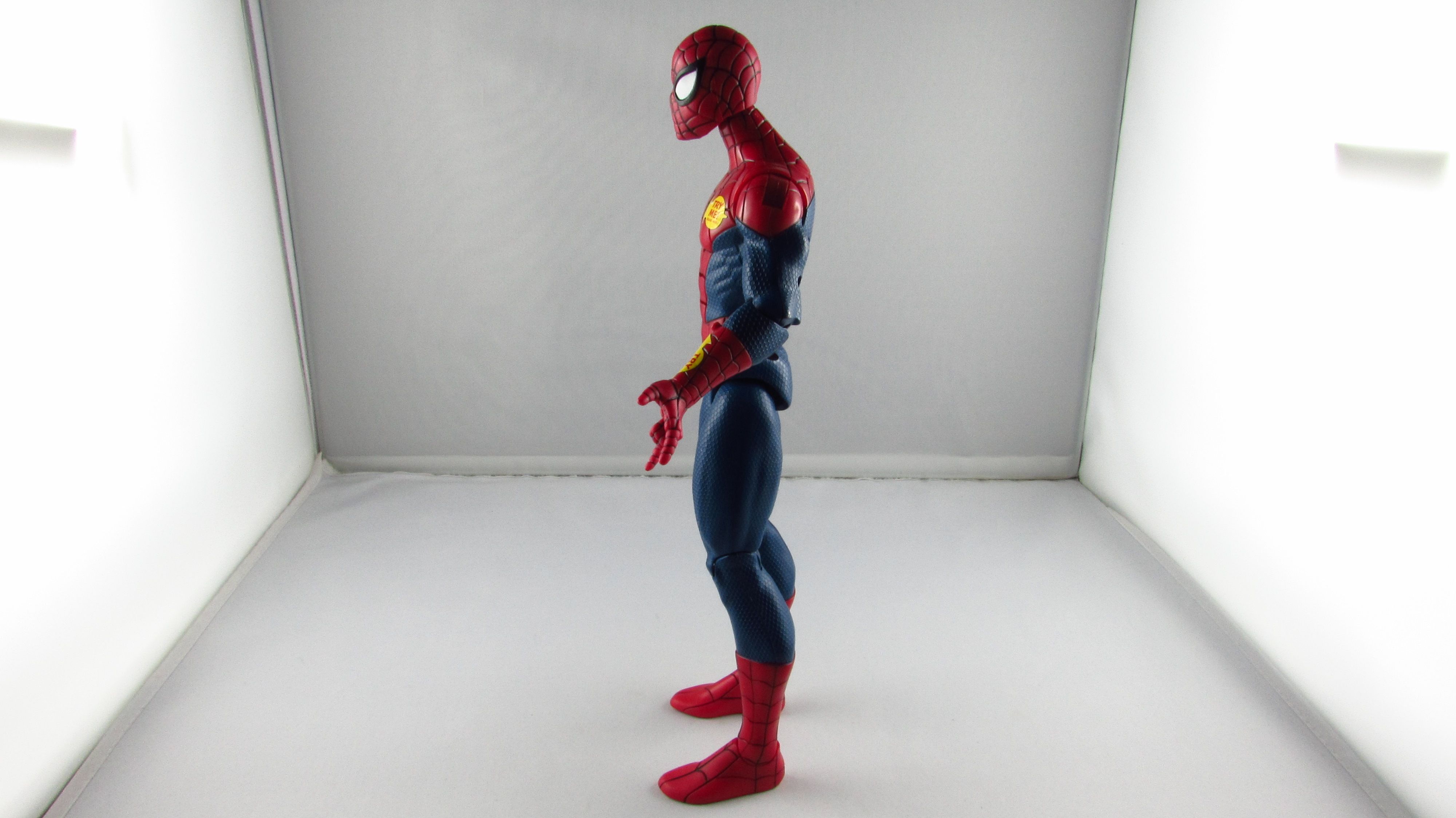DISNEY STORE - Marvel - Spider-Man - Interaktywna Figurka 34 cm.