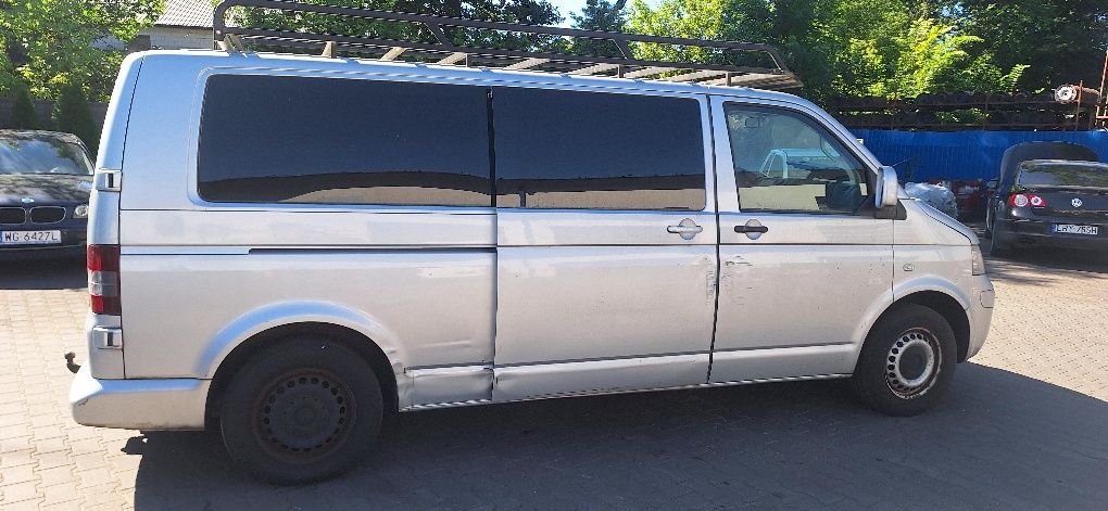 Volkswagen Transporter T5 caly na części