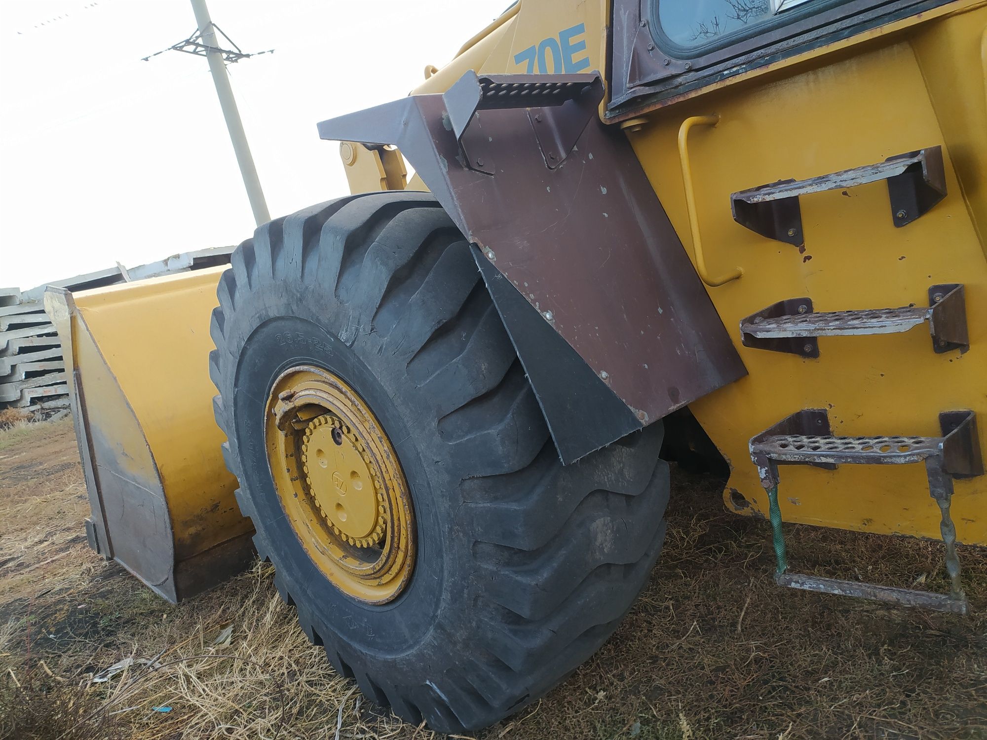 Hanomag 70E, фронтальний навантажувач