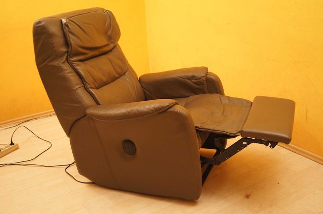 fotel rozkładany z funkcją relax TV skóra pilot