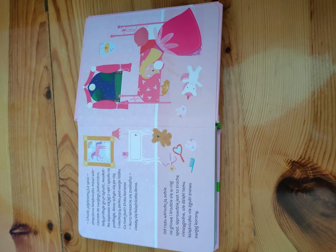 Książka z puzzlami