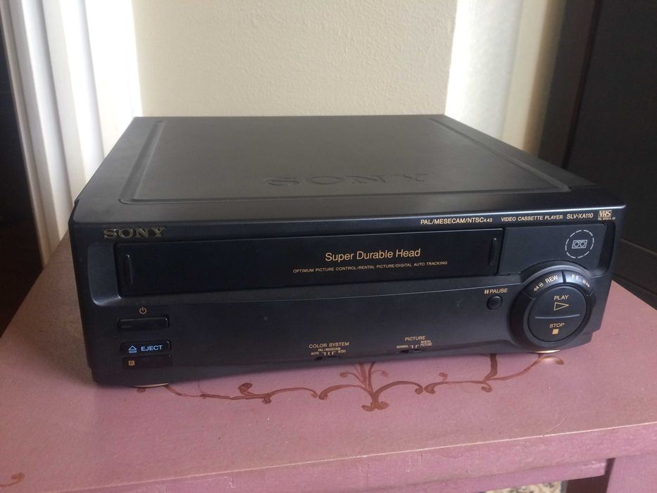 Кассетный видео плеер Sony SVL-XA110