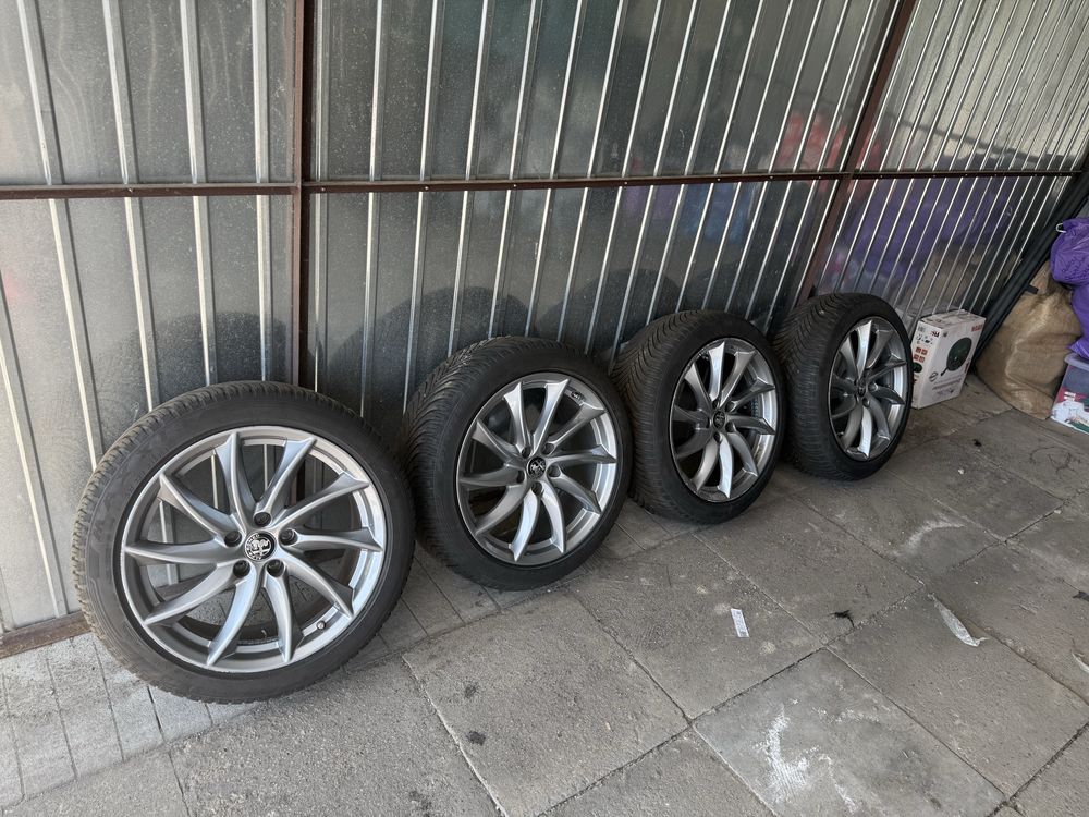 Kola 18” 225/45 r18 alfa romeo 8.0JX18H2 ET33