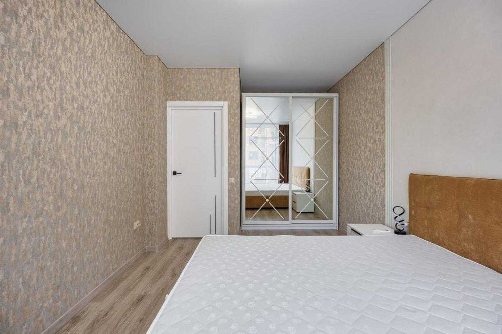 Продаж/1 квартира/Ремонт/Незалежності 19/Новобудова/Брюховичі/Львів