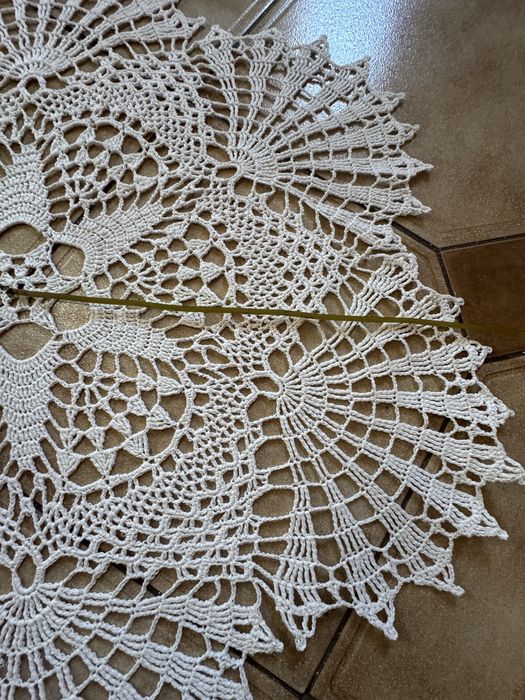 Серветка гачком . 77см.