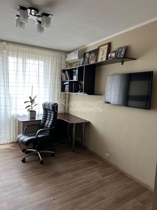 Продам 3к кв з гаражем вул.Ак.Павлова,319  522 мр Піски м.Салтівська