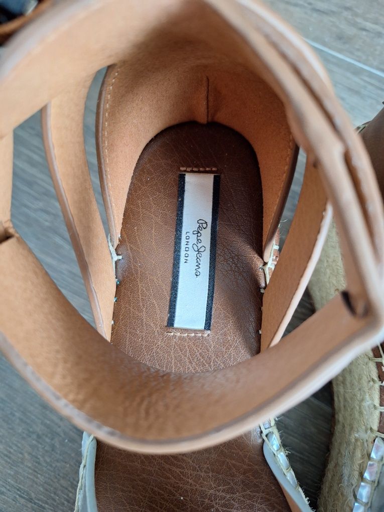 Sandalias plataforma Pepe Jeans. Tam 38