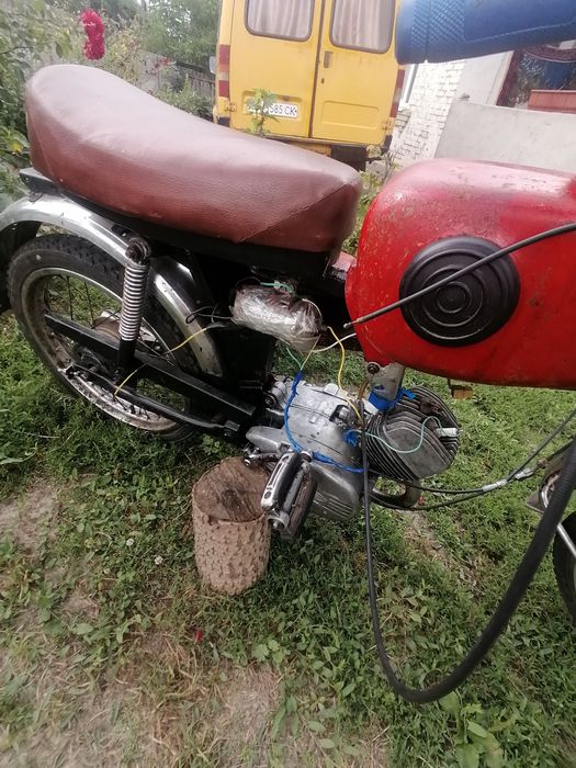 Продаються карпаты з мотором ш57 і верховина і запчастини на мотор v50