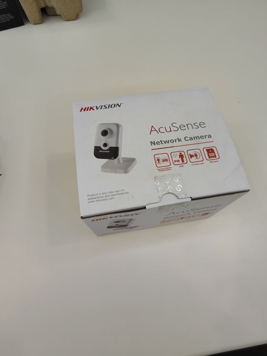 IP камера Hikvision DS-2CD2423G2-I