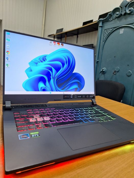 Asus ROG Strix G15 (2022) G513RM Ryzen 5 6600H RTX3060 6Gb WQHD 165 Гц