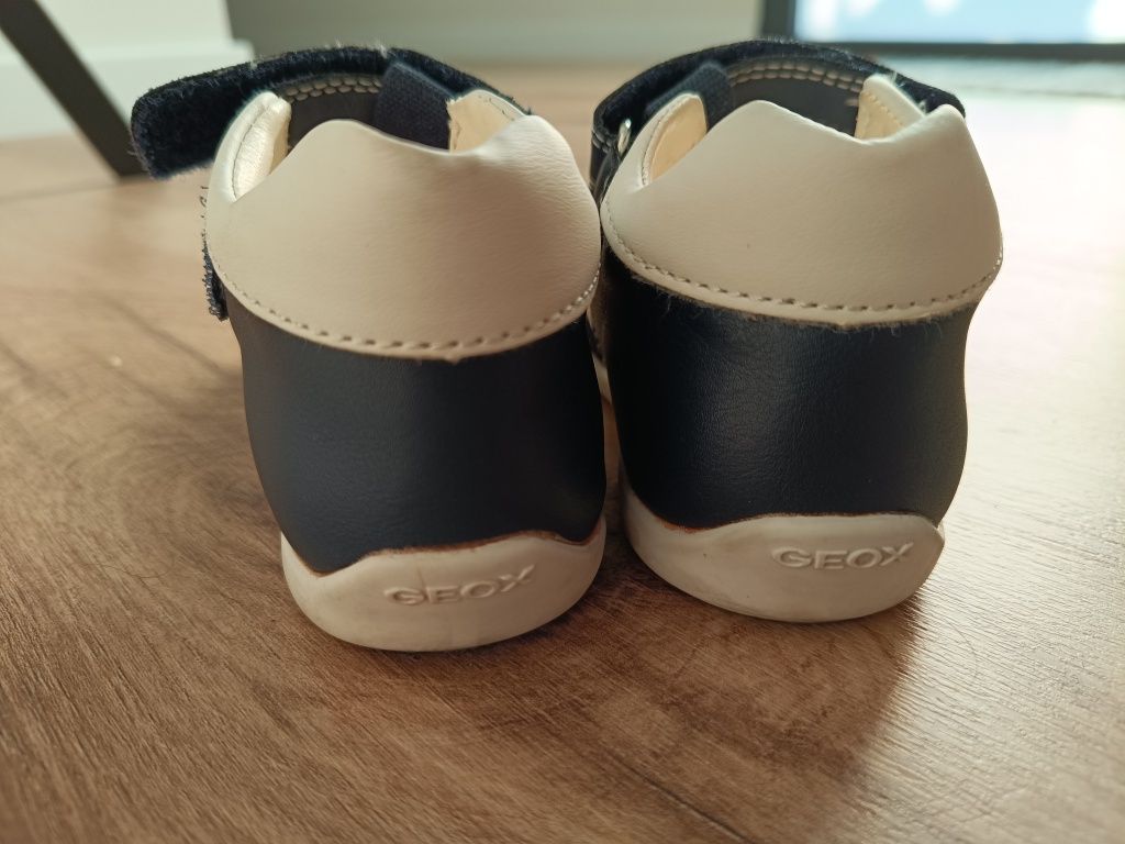 Sandálias Geox 25