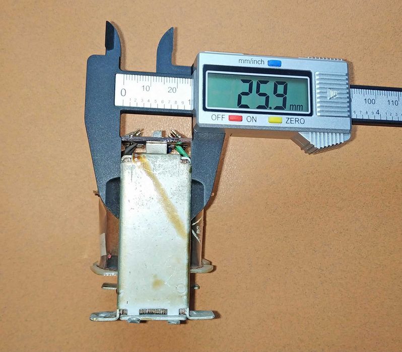 Трансформатор 220 Вольт, рабочий, без нюансов.