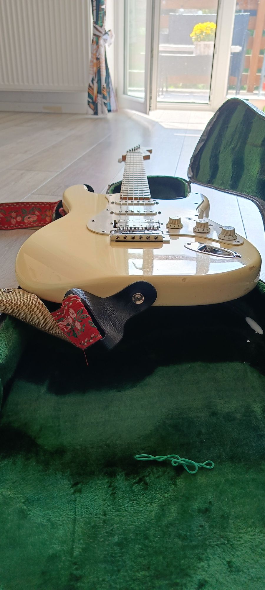 Gitara elektryczna
