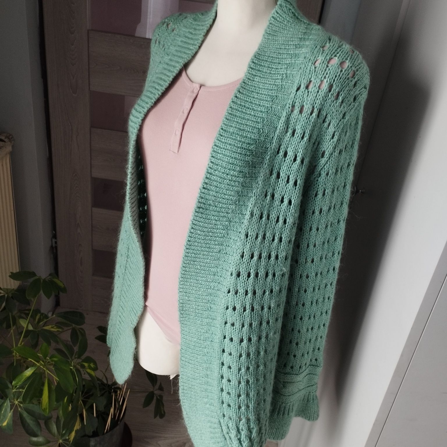 Miękki ażurowy kardigan Olsen – pastelowa zieleń, XL