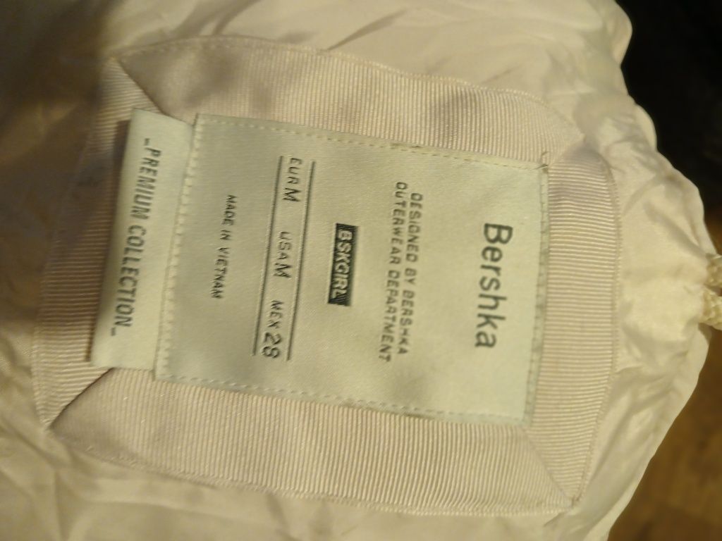 Kurtka damska Bershka