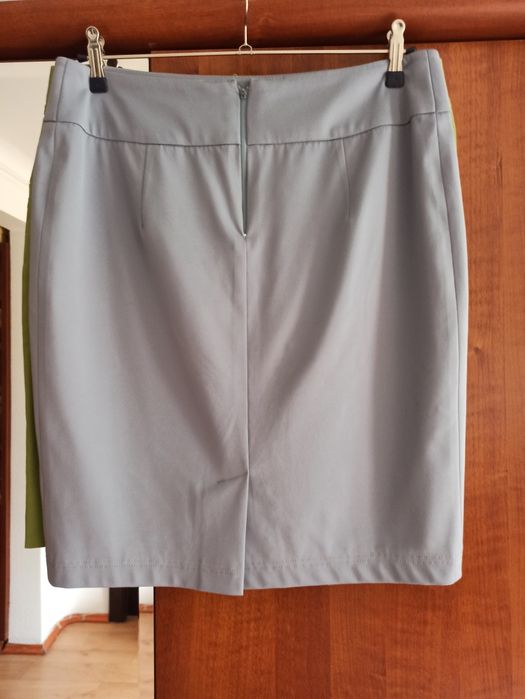 Юбка трикотин светло серого цвета