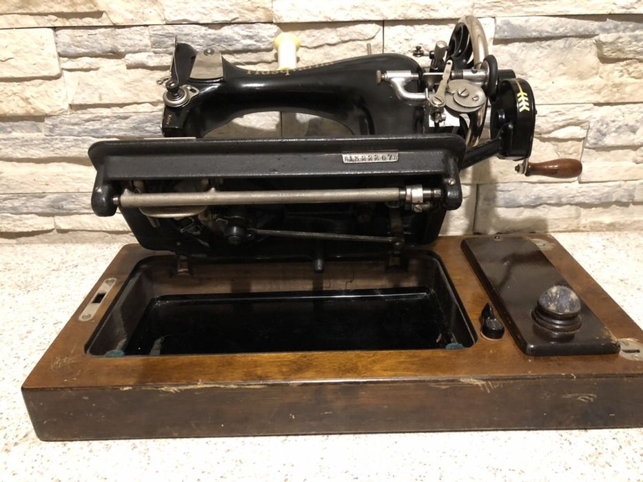 Maszyna do szycia Husqvarna 1943 rok Antyk