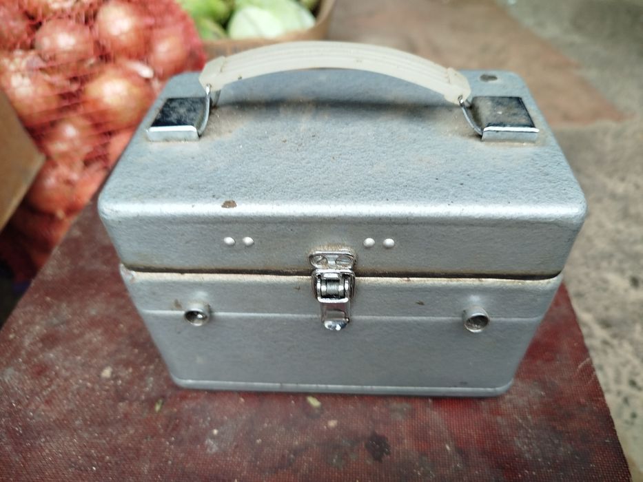 Продам Вольтметр