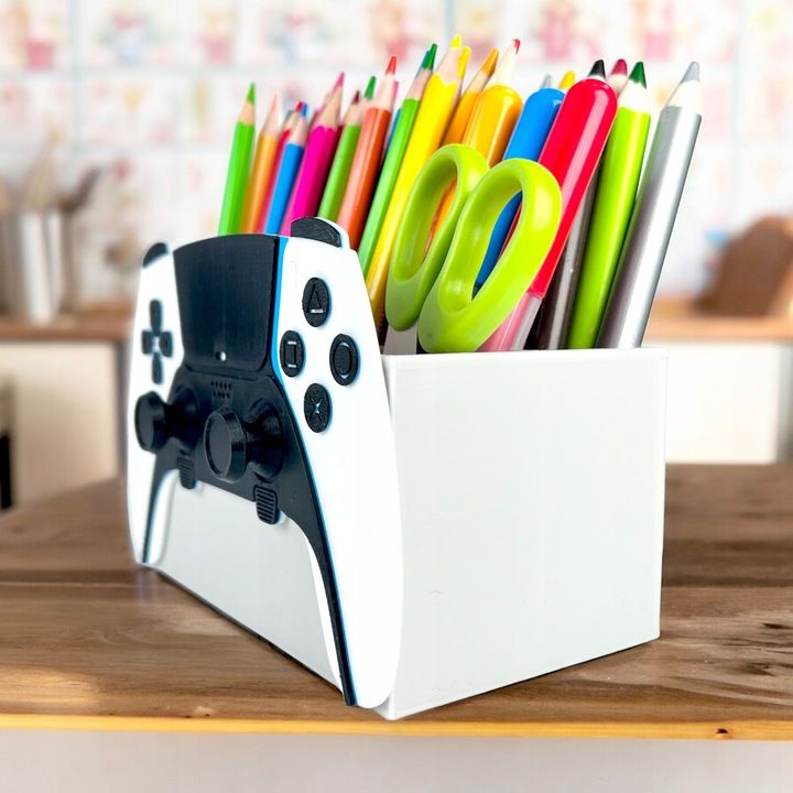 Organizer Na Kredki 3d Jak Pad Playstation Edge Przybornik Na Biurko E