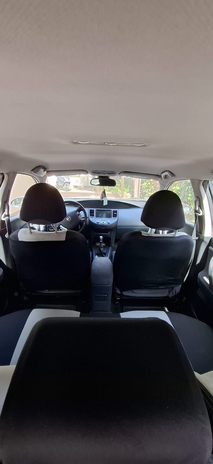 Nissan Primera P12