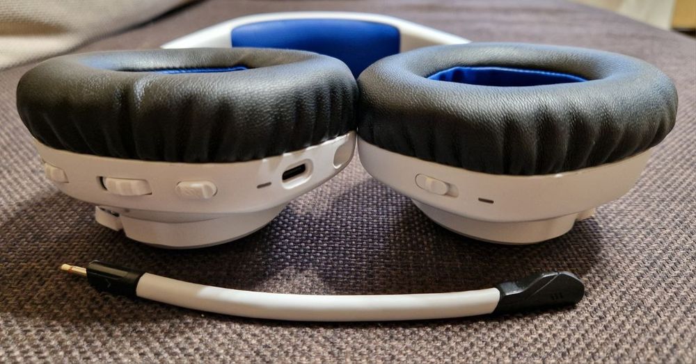 Бездротові навушники JBL QUANTUM 360P