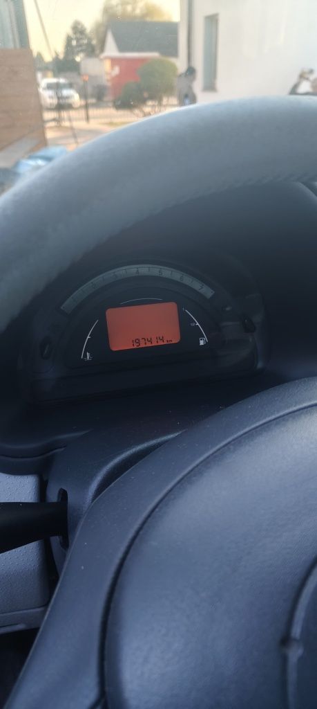 Błękitny Citroen C3