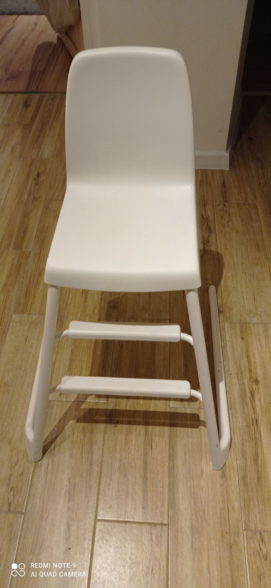 Krzesło dziecięce z tacą IKEA