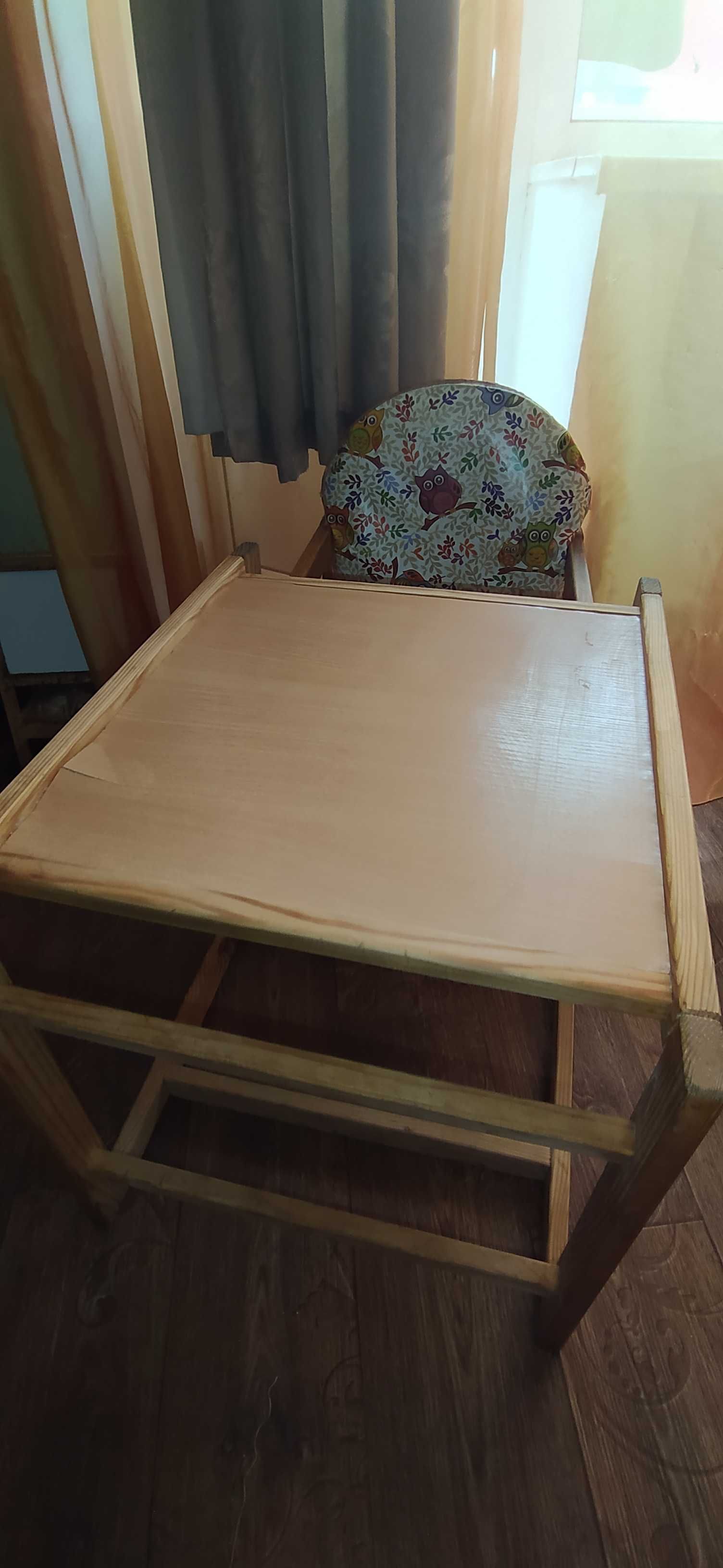 Стільчик для годування,столик і стільчик дерев'яний