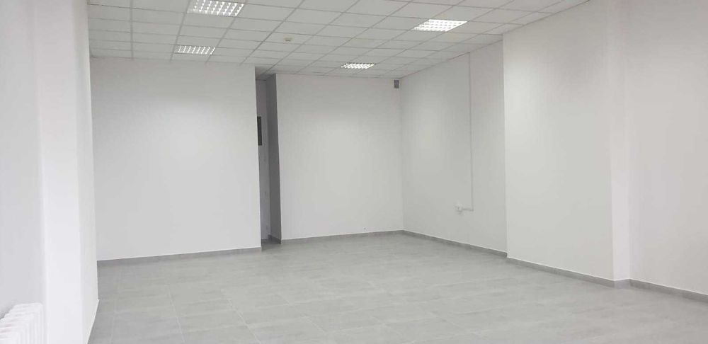 Sprzedam lokal na Pasażu w Mielcu