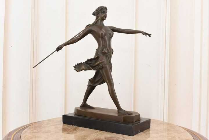 Amazonka z Włócznią - Diana - Bogini Łowów Mitologia - Figura z Brązu