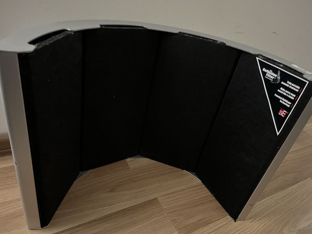 SE Electronics Reflection filter space kabina wokalowa