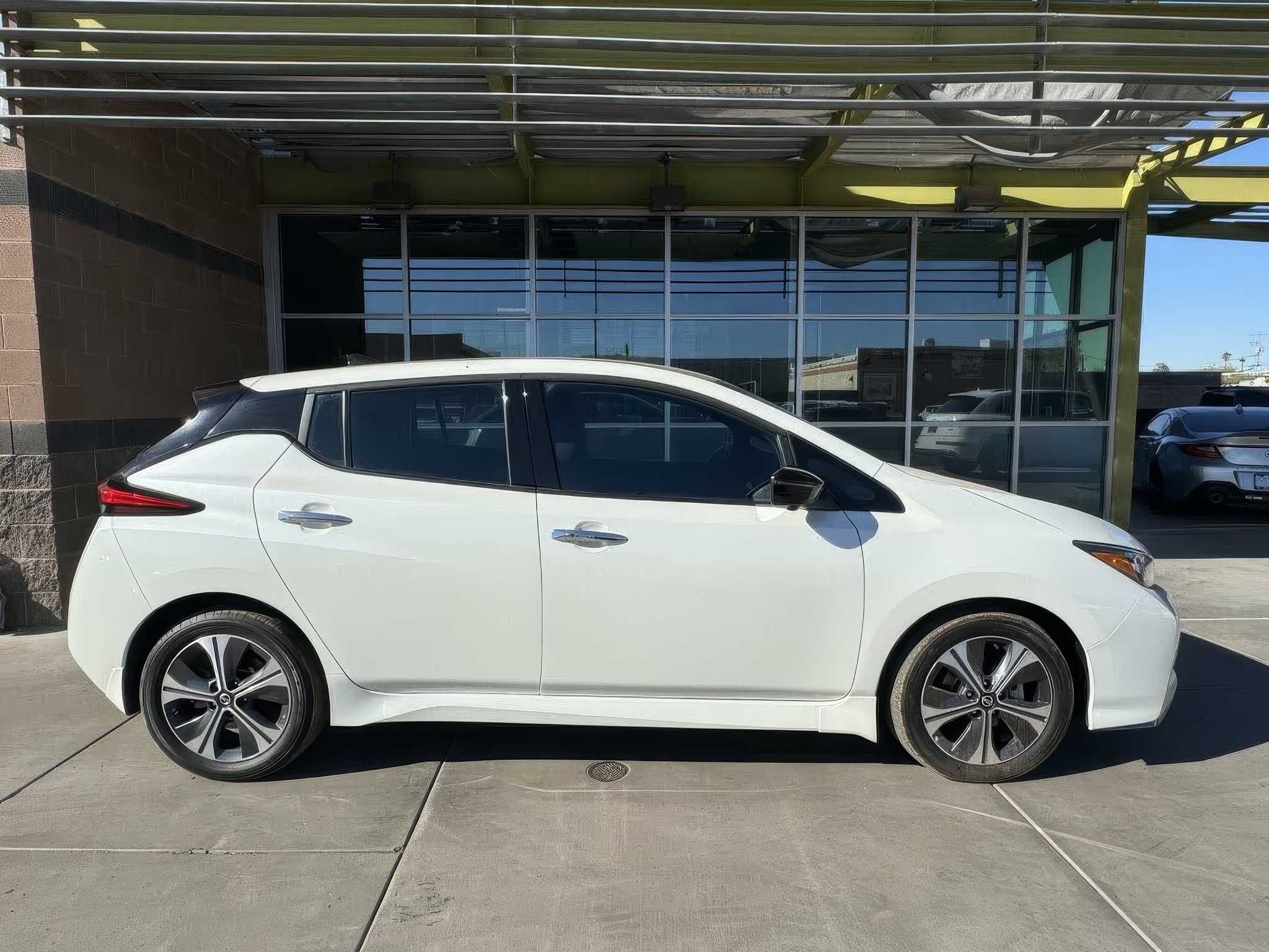 2021 Nissan LEAF SL Plus