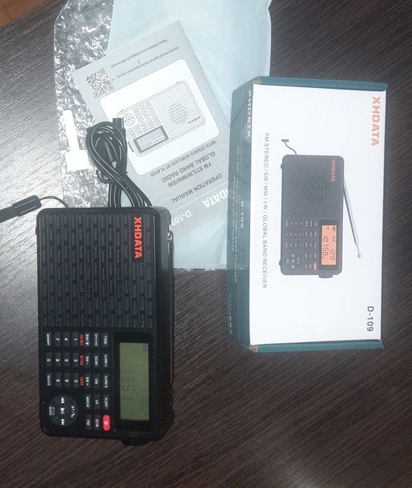 Радіоприймач XHDATA D109