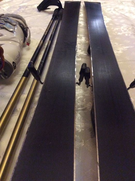 Narty z kijkami stan bardzo dobry.