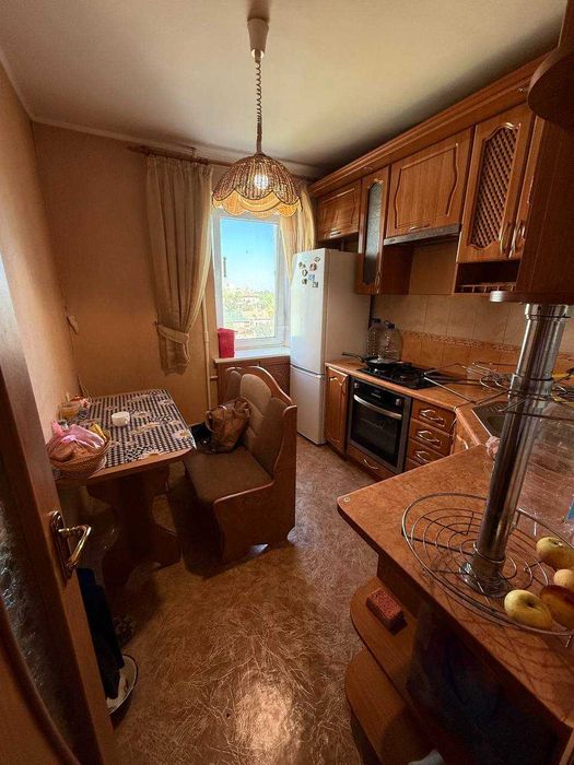 Продаж 1кк (біля дитячого містечка 'Сказка') Центр