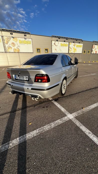 Продам BMW e39 523i