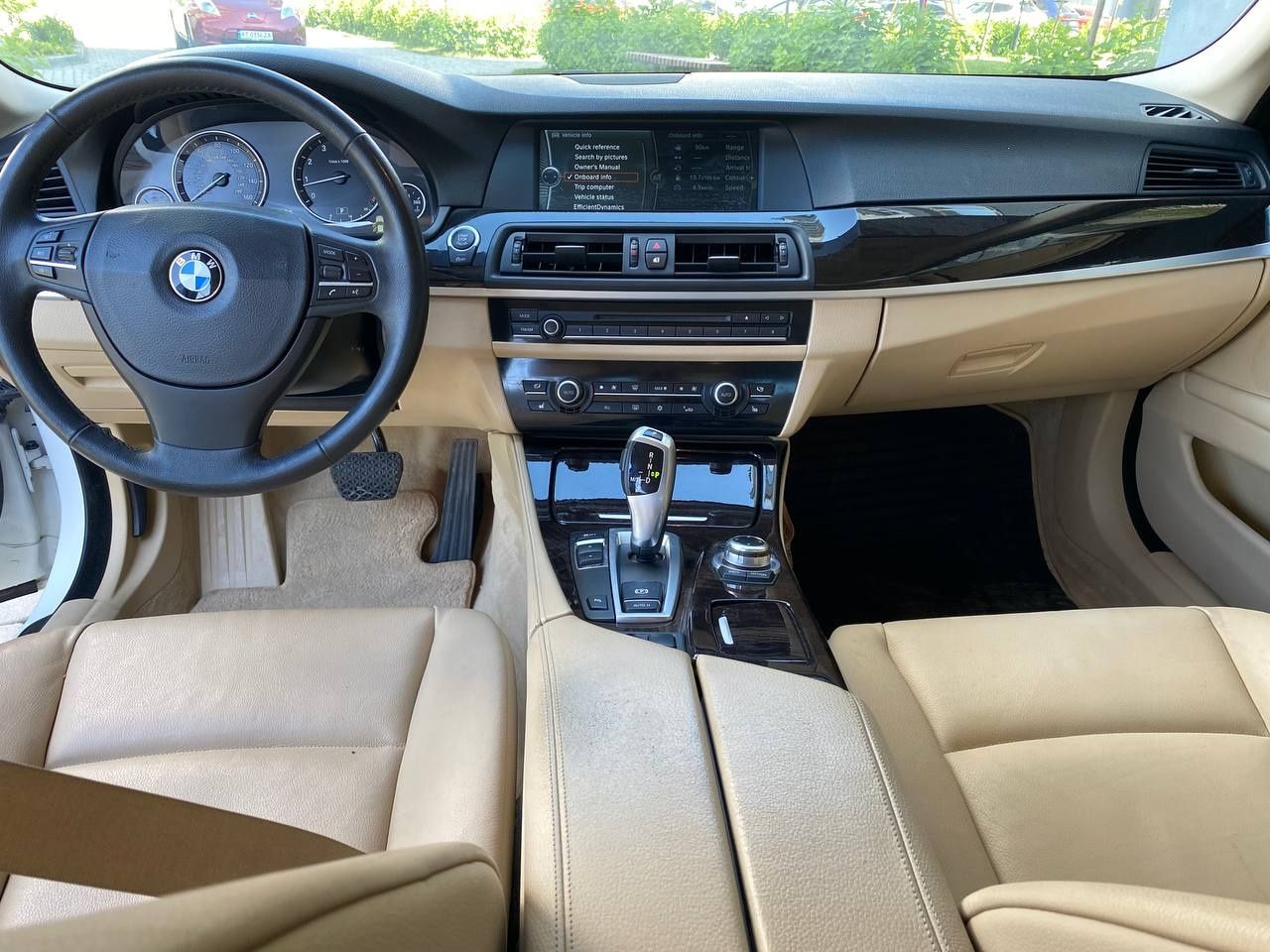 BMW 5  обслужена