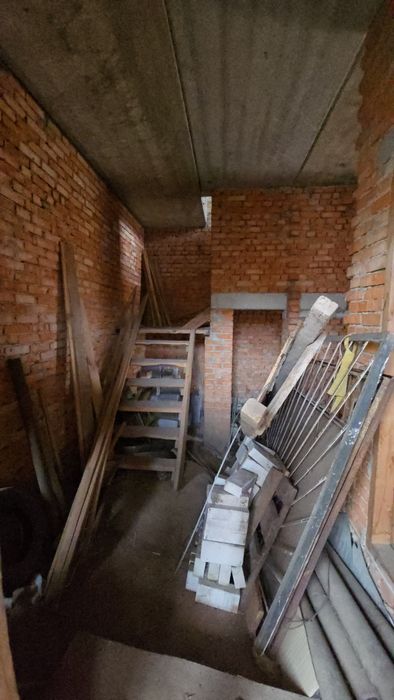 Новобудова двоповерховий будинок з гаражем – вигідна пропозиція