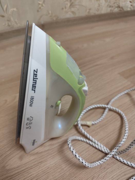 Утюг ZELMER 1800W