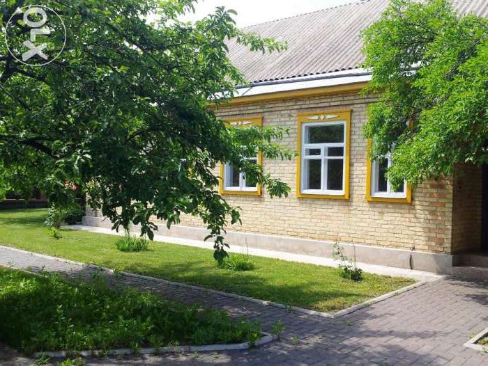 Продается жилой дом с.Млиев Городищенский р-н Черкасская обл.