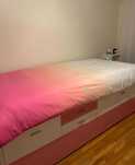 Cama individual dupla com gavetas