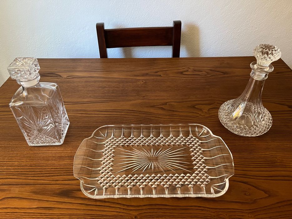 Garrafas e tabuleiro de cristal d'Arques Longchamp