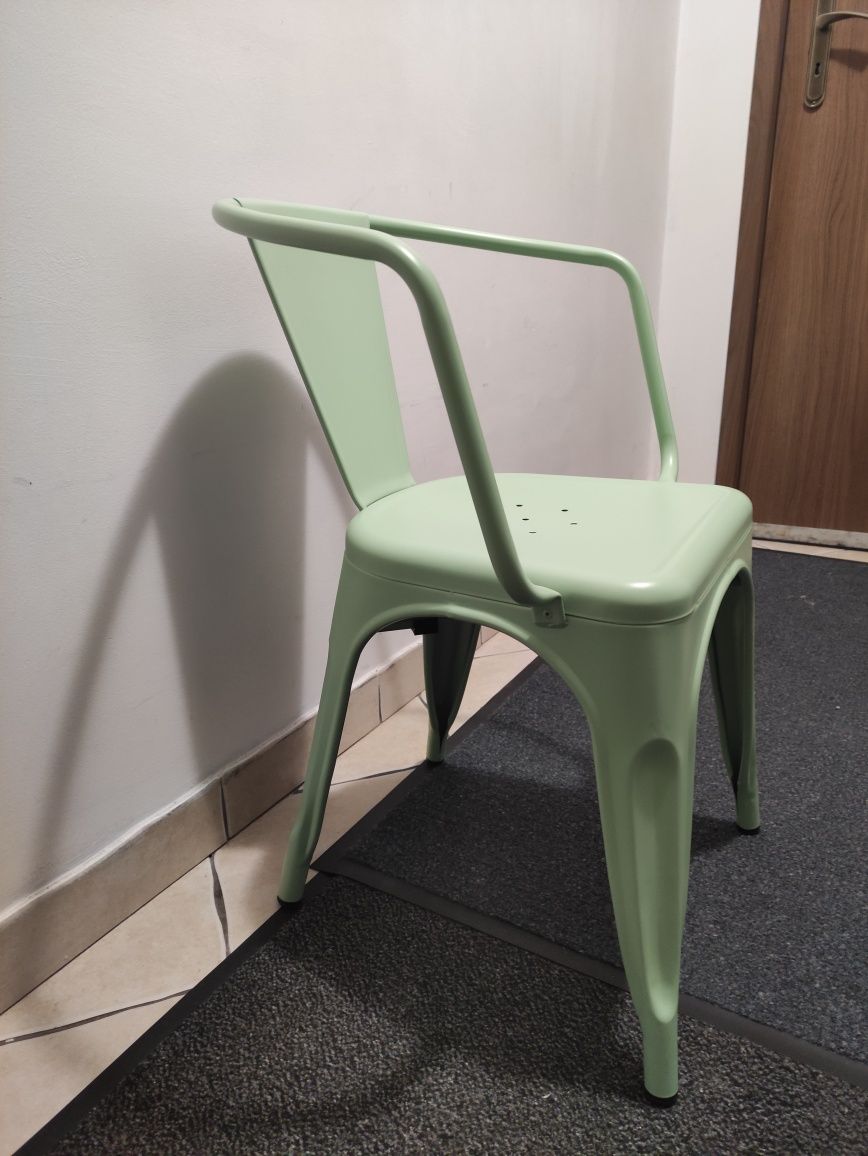 Krzesło metalowe loftowe nowoczesne z oparciem