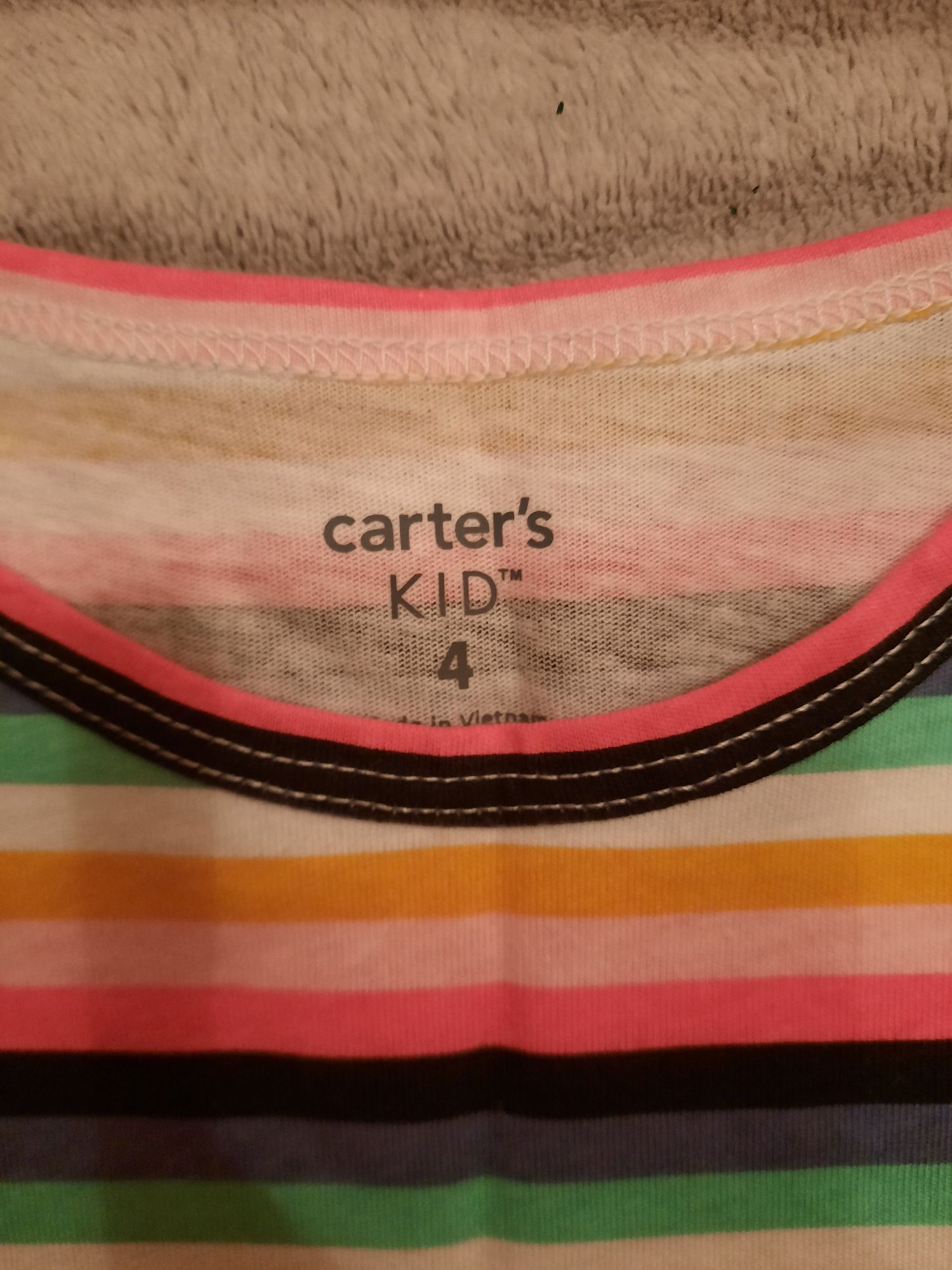 Новое платье Carters, 4 года