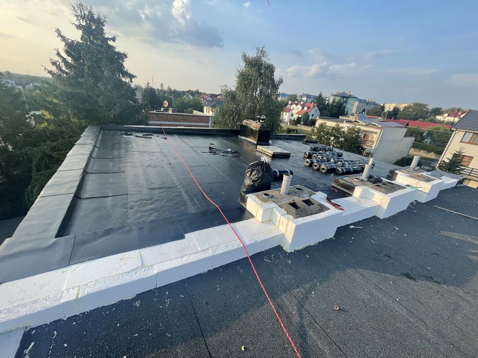 Krycie papą termogrzewalną , usługi dekarskie