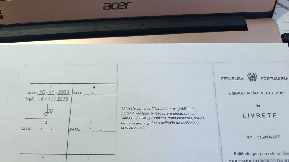 Vende-se barco Whaly 435, ano 2023, 20 horas de navegação + atrelado