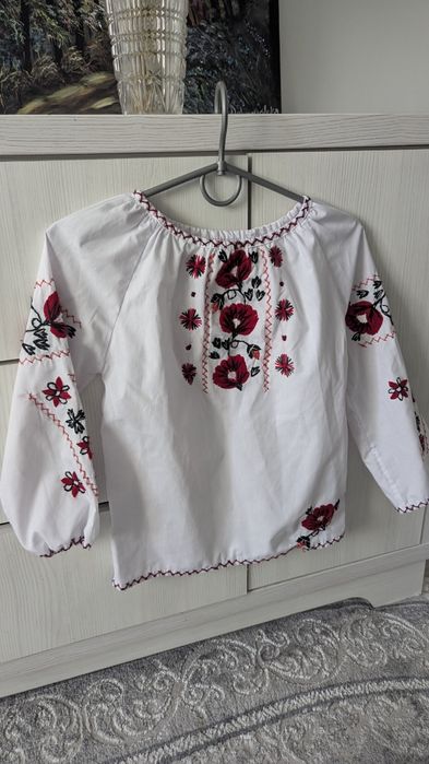 Вишита сорочка для дівчинки