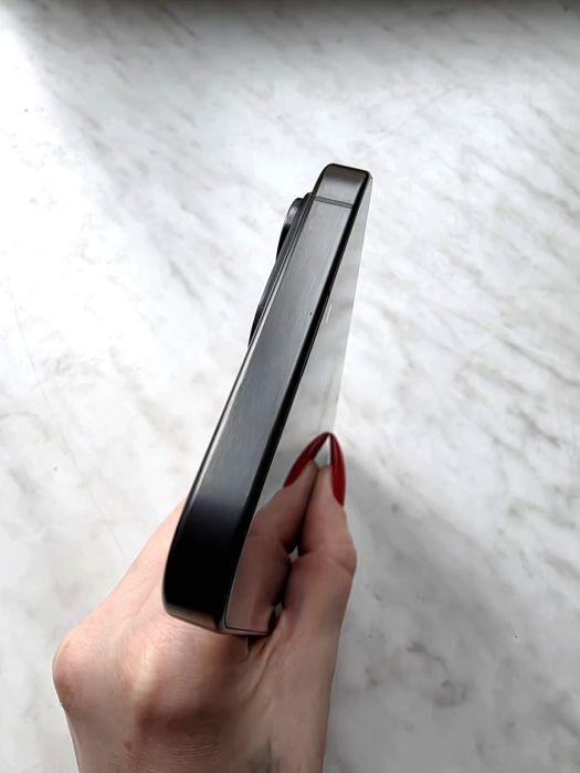 Продам iPhone 15 pro max 256GB Black Titanium