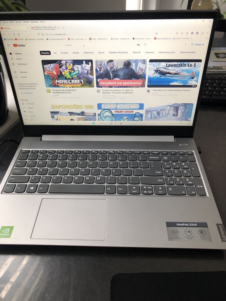 Laptop firmy Lenovo